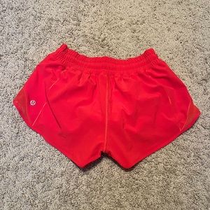 lululemon red hotty hot shorts 2.5